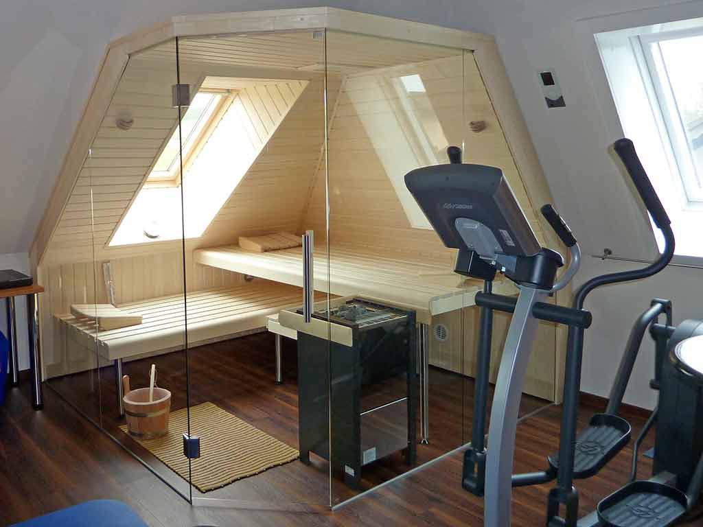 Lesen Sie mehr über unsere exklusiven Sauna-Lösungen in Walmdächern